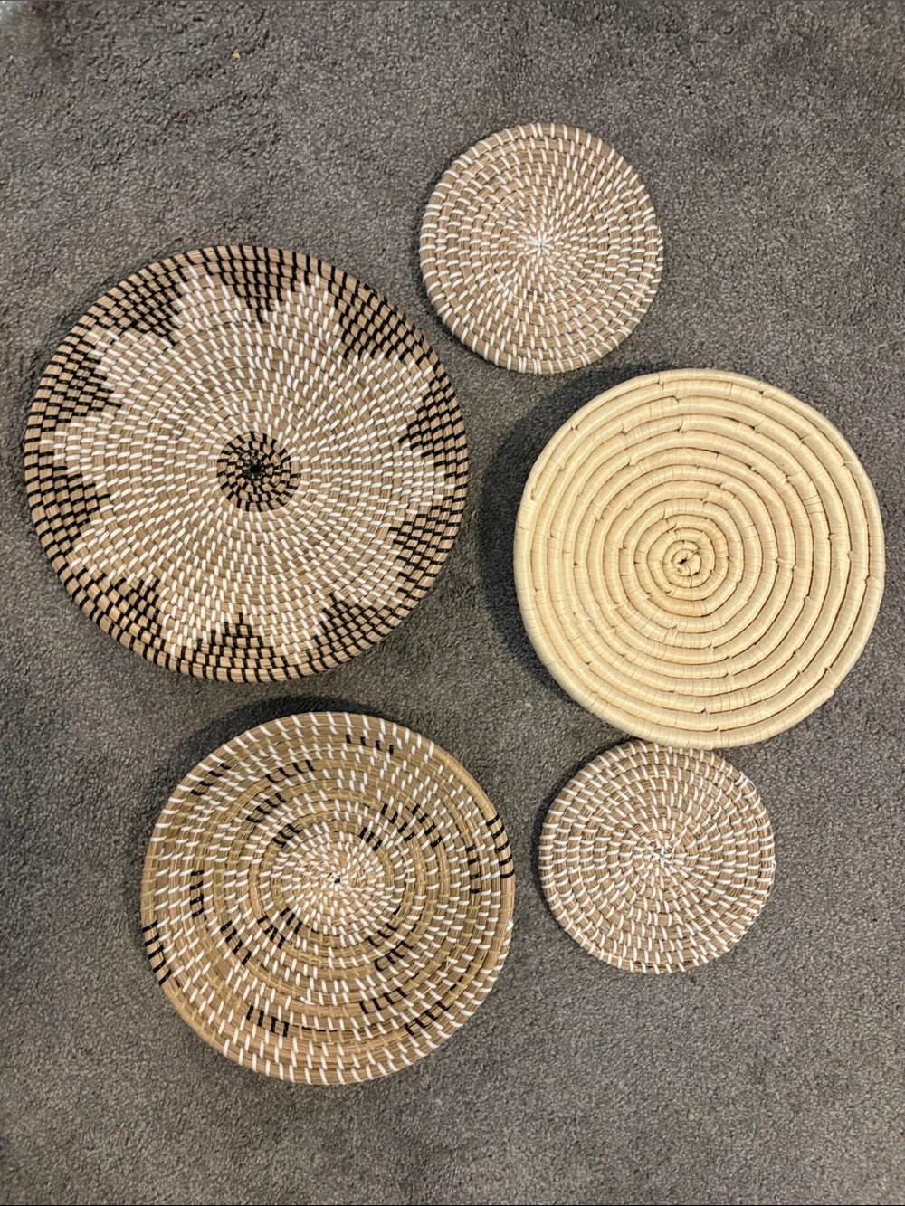 Handwoven Natural Seagrass Wall Basket Set - Neutral Beige and Brown